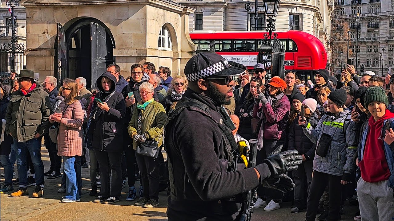 POLICE SHOUT at HUGE tourist crowd and HORSE almost tramples visitors at Horse Guards!