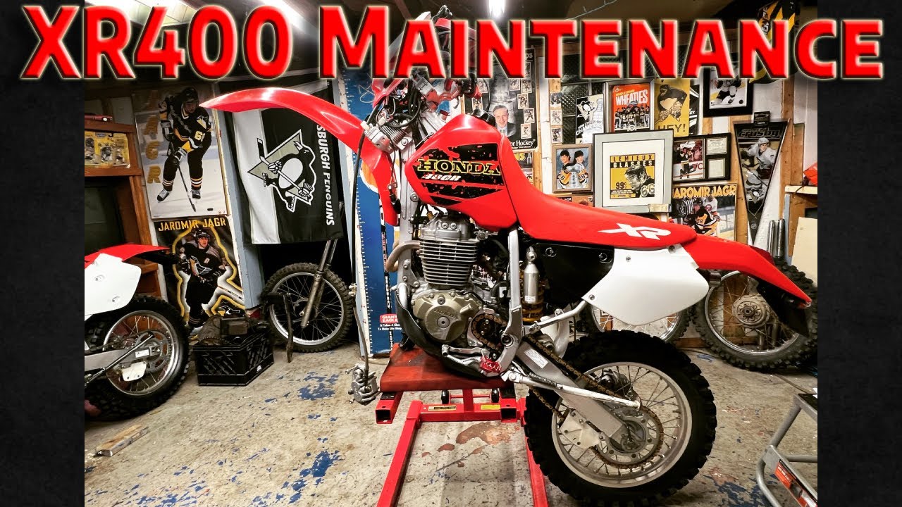 XR400 maintenance:  Part 2 Changing fork oil with fluid capacity and torque specs (in description)