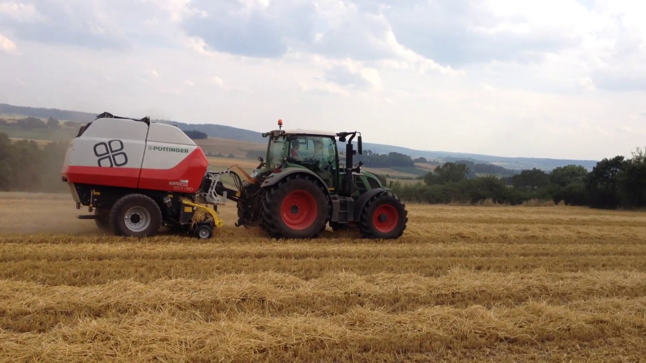 Schredderfix Rundballenpresse Pöttinger IMPRESS 185 V PRO mit Fendt 514 vario