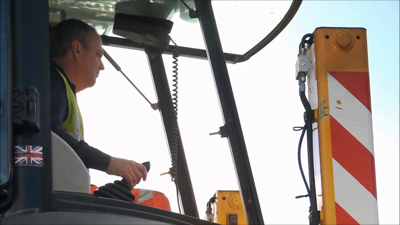Обзор JCB 5CX Wastemaster 
