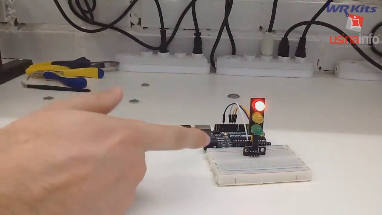 Projeto Semáforo com Arduino