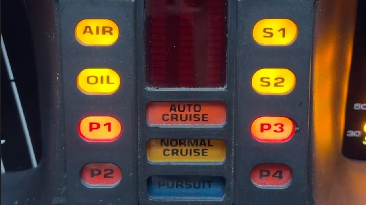 MAC 77 - Knight Rider Trans-Am KITT Voicebox Startup Light Sequence 80s Tech! 🚦🦞🚦