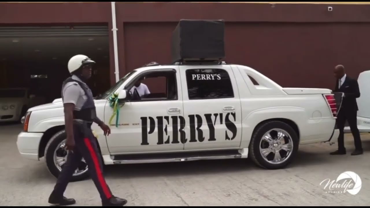 PERRYS FUNERAL HOME IN ASSOCIATION WITH #NEWLIFESTUDIOS SERVING THE FAMILY OF THE LATE LENNOX HINES