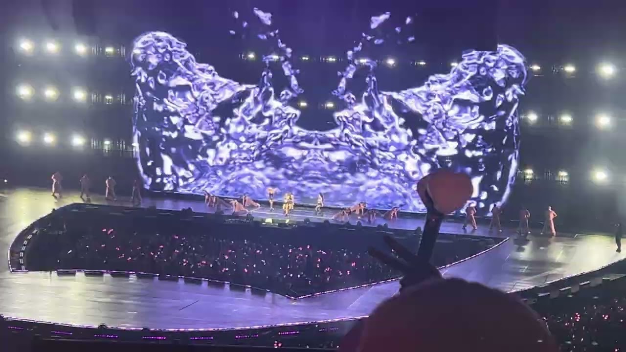 Kill This Love by Blackpink. Day 2 concert in Manila