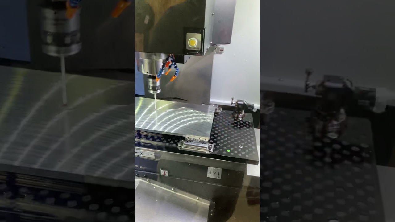 Doosan SVM4100 - Probing a part with Renishaw Probe