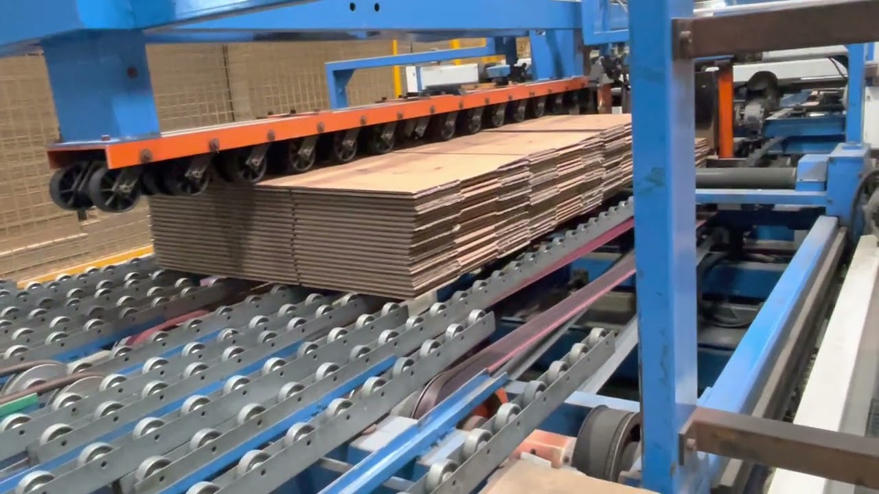 F66 machinery / Casemaker SIMCA 3200  / Video 01