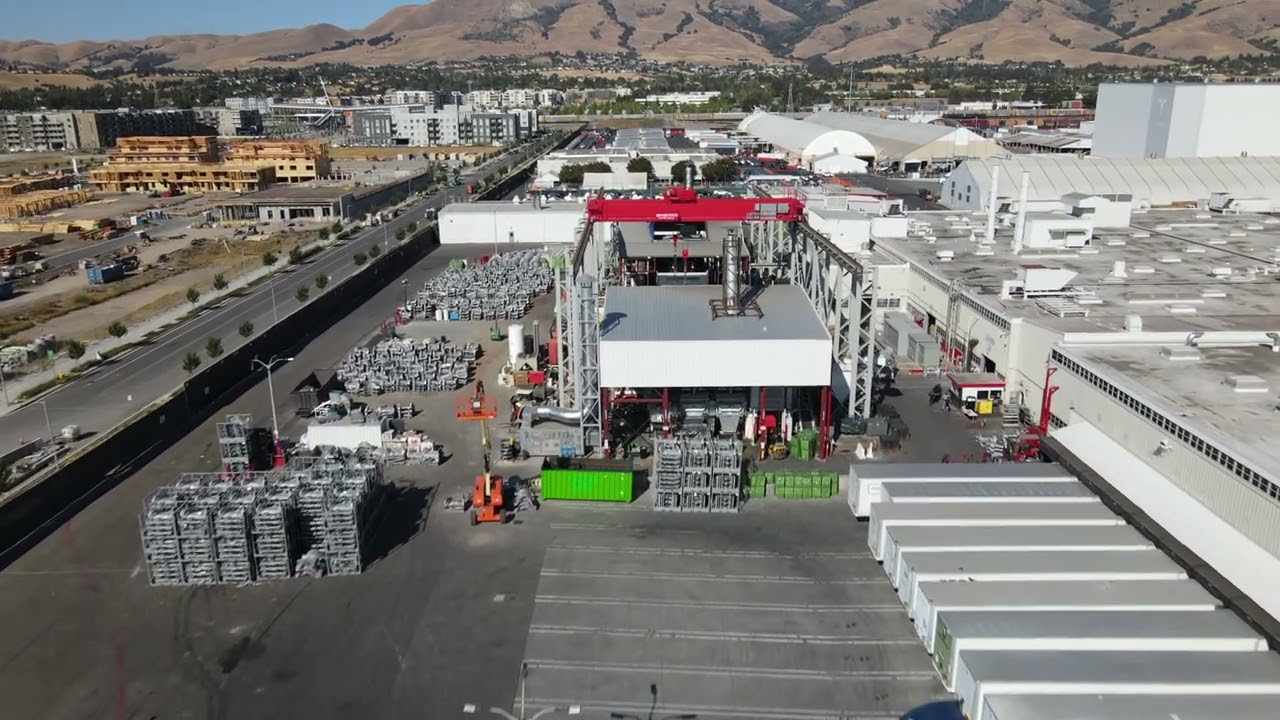 Tesla Fremont Flyover - S deliveries begin - May 23, 2021