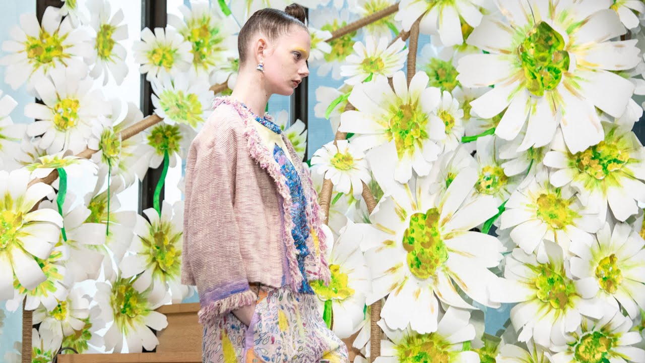 TSUMORI CHISATO 2026 SS Collection | Rakuten Fashion Week TOKYO 2026 SS
