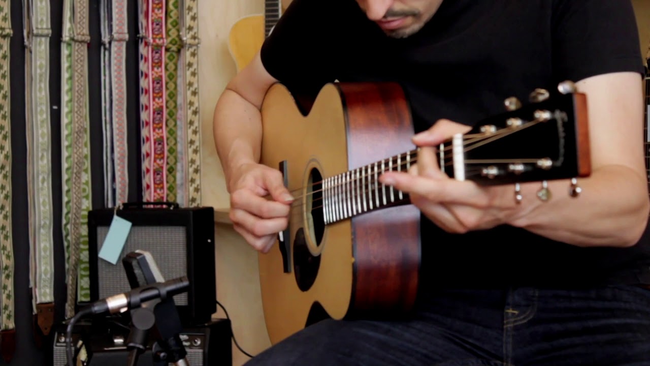 Eastman guitars E1 OM demo  The Guitarbar Antwerp, Belgium