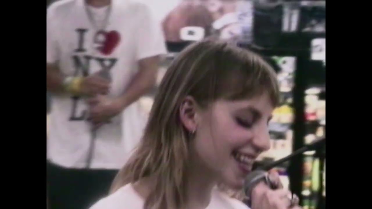 Frost Children (feat. blaketheman1000 & May Rio) Live - Wonderland @ Friendly Rio Market
