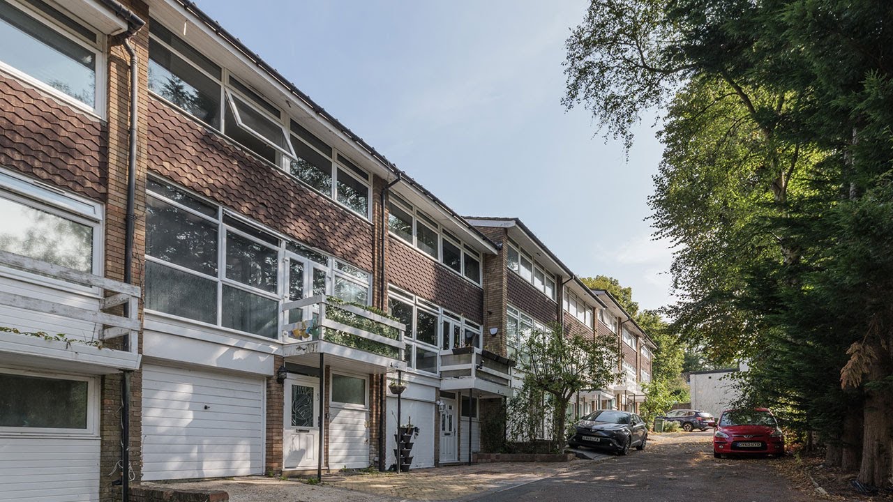 83 Roxeth Hill | Harrow-on-the-Hill | London | HA2 0JL