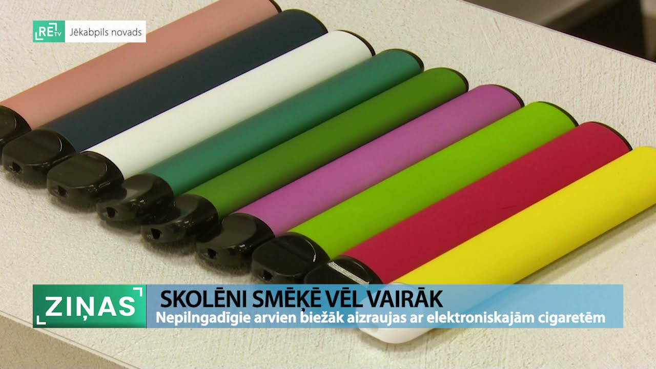 ReTV: Nepilngadīgie arvien biežāk aizraujas ar elektroniskajām cigaretēm