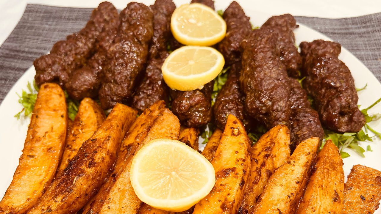 حقولك علي سر خلطه كفته الحاتي المشوية مع كمان البطاطس بالتوابل الإيطالية بعد كده مافيش كلام 👌