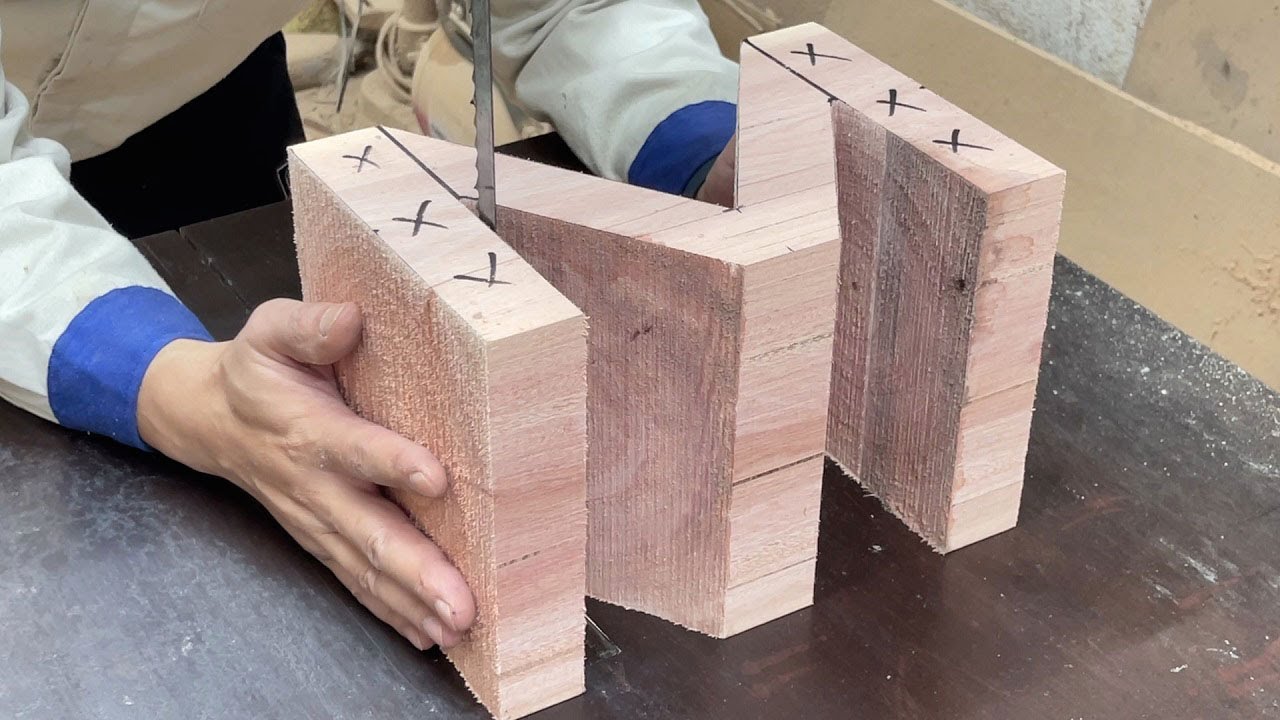 Amazing Wood Turning Art // The Craftsman's Pinnacle Jigsaw Skills To Create An Artistic Masterpiece