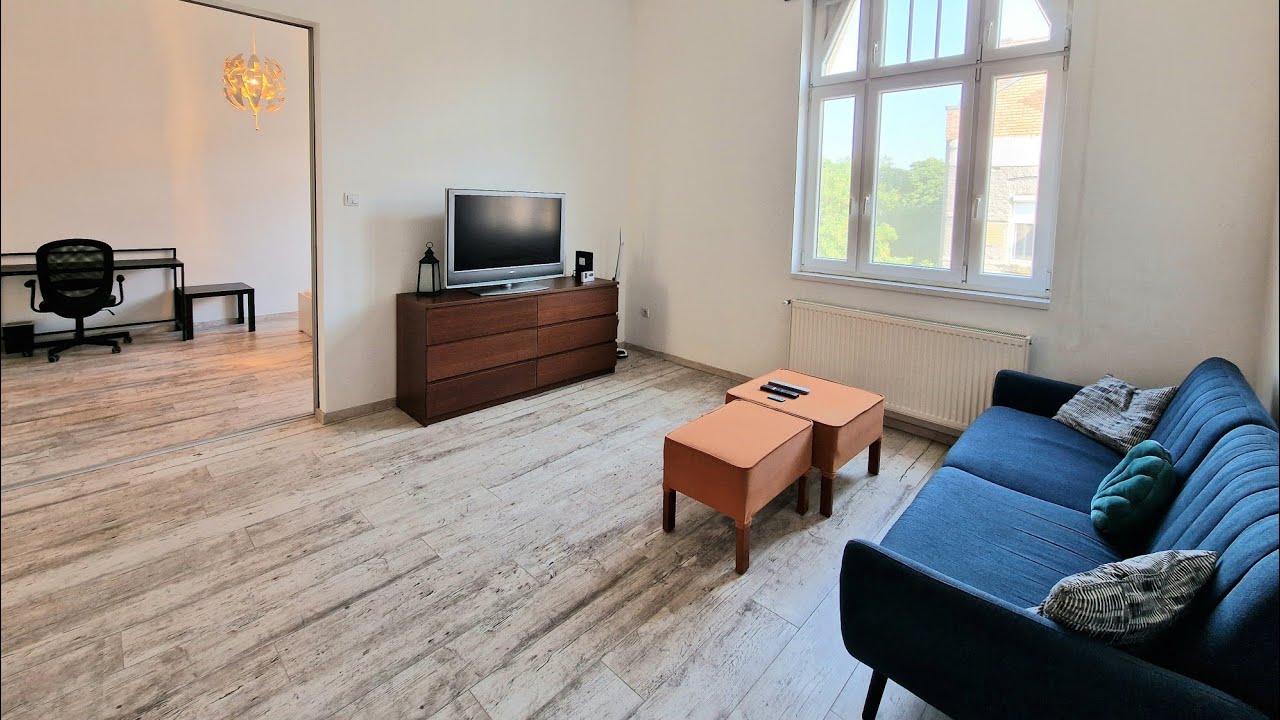 Kiadó ,FELÚJÍTOTT(új falak és födémek) 64 m2-es, 2 szobás+külön konyhás lakás a Pacsirtamező utcában
