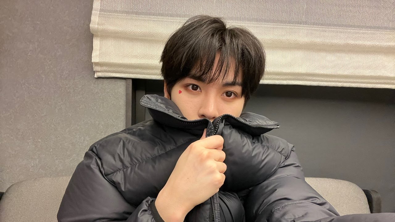 잠깐볼까😗