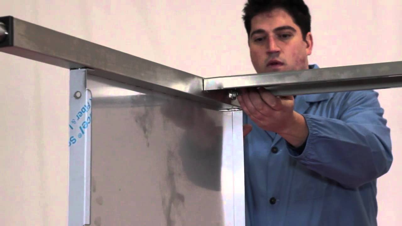 Inoxinnovation - Video tutorial - Montaggio lavello armadiato.