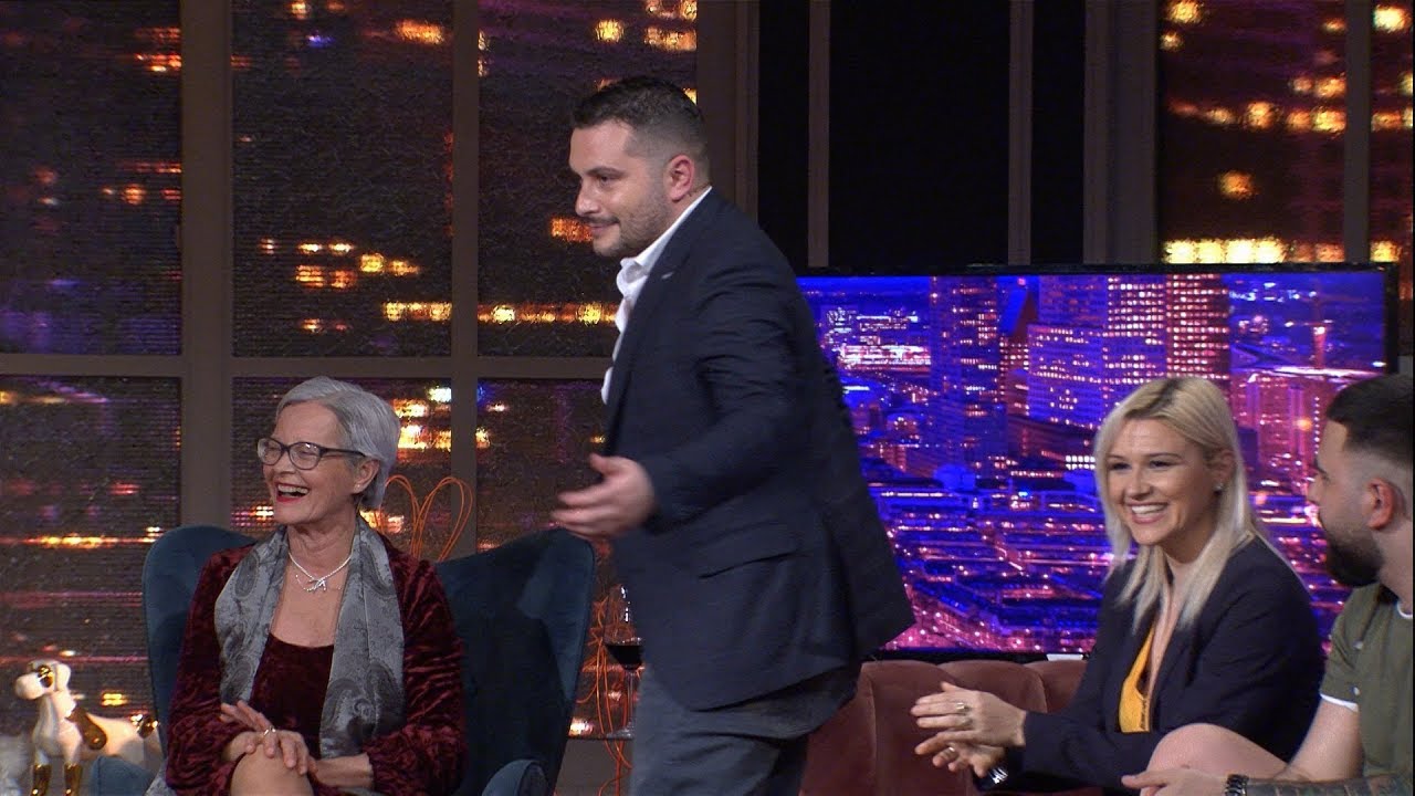 Habit Laert Vasili, zgjedh gazetarin për grua, Flavio Qarri: Je gay!