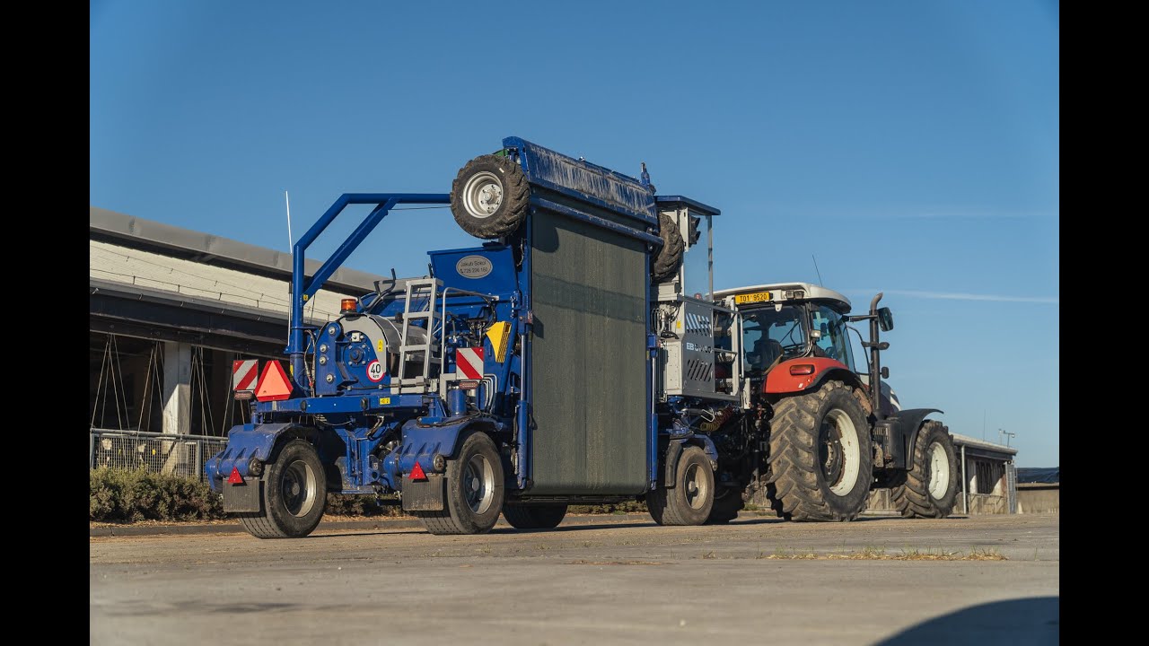 EB 310 LG silage bagger with ON-ROAD suspension + STEYR cvt 6205