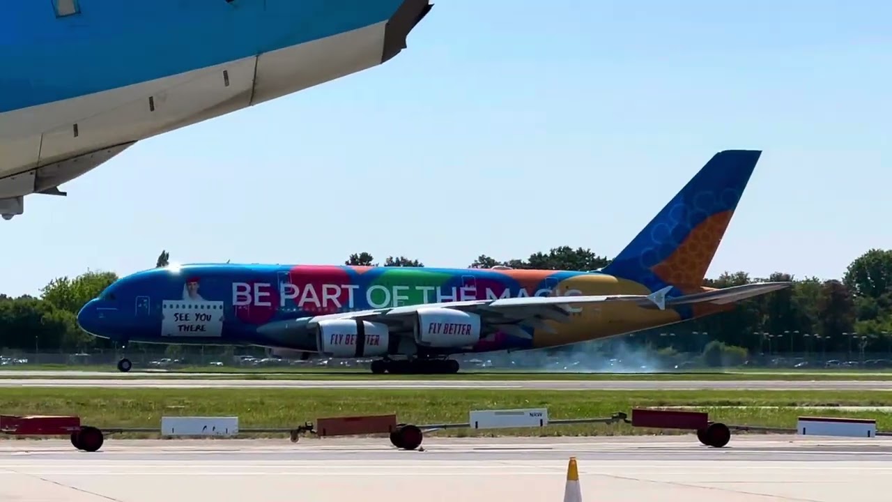 Airbus 380 Landing 