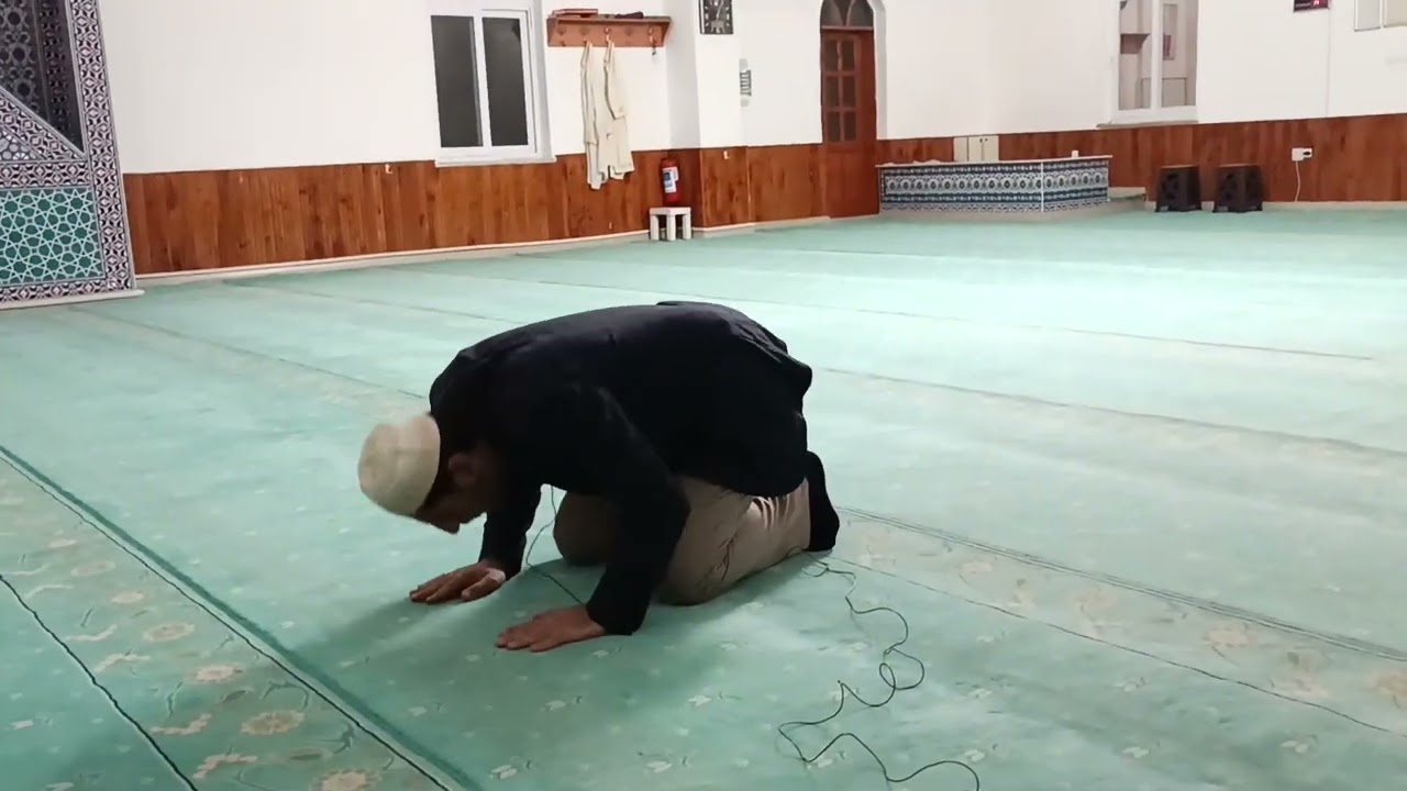 Şafiî Mezhebine Göre Akşam Namazı Nasıl Kılınır? Akşam Namazını Uygulamalı Olarak Anlattık.