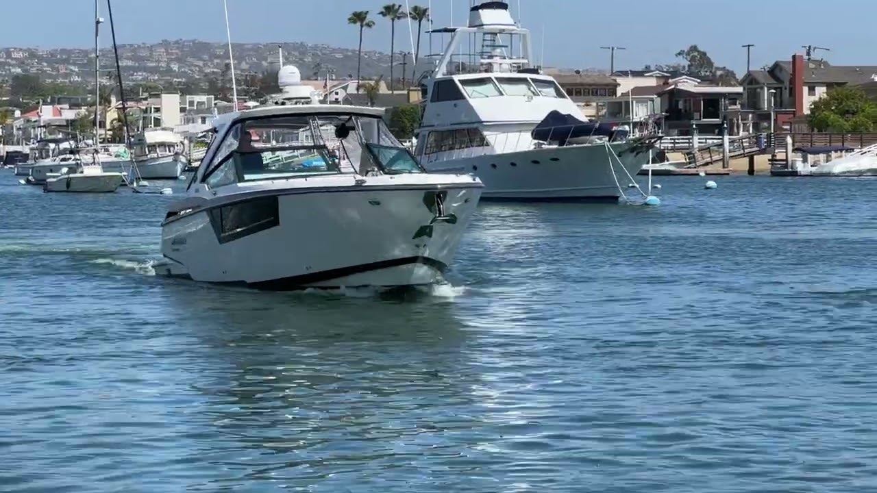 378 Monterey Super Express For Sale in Newport Beach