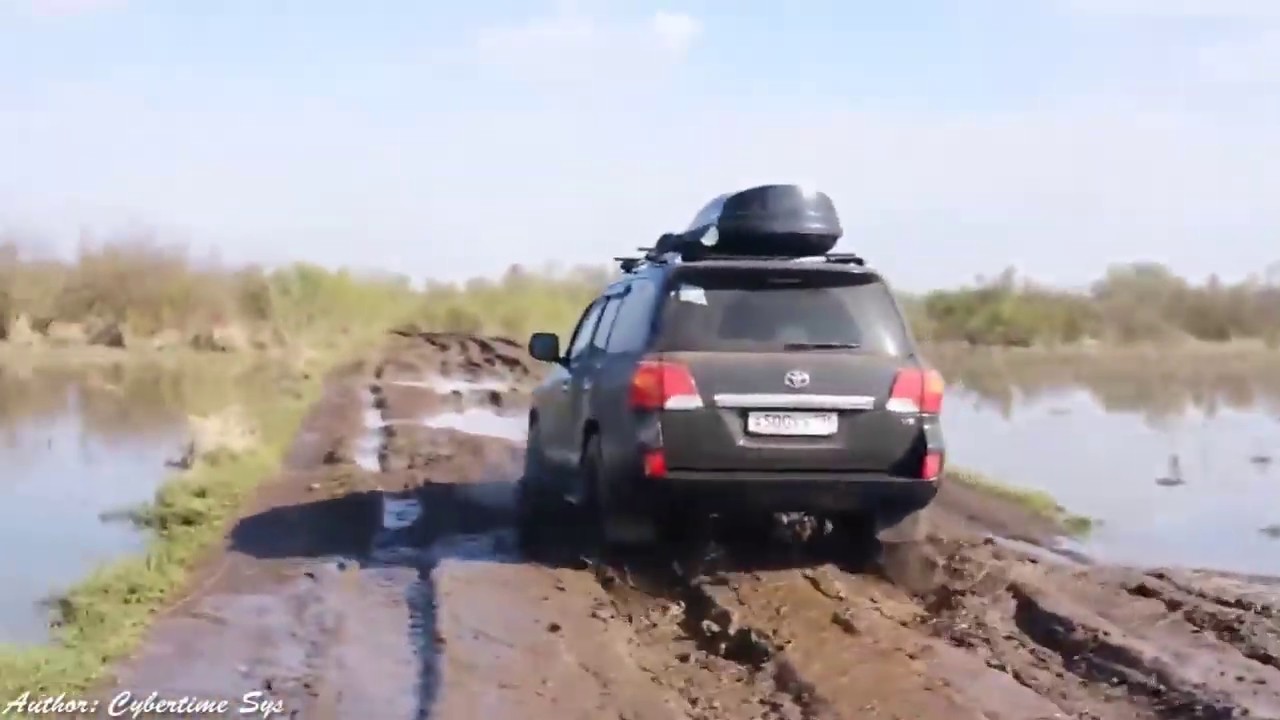 Toyota Land Cruiser LC200 Offroading 4X4 Extreme