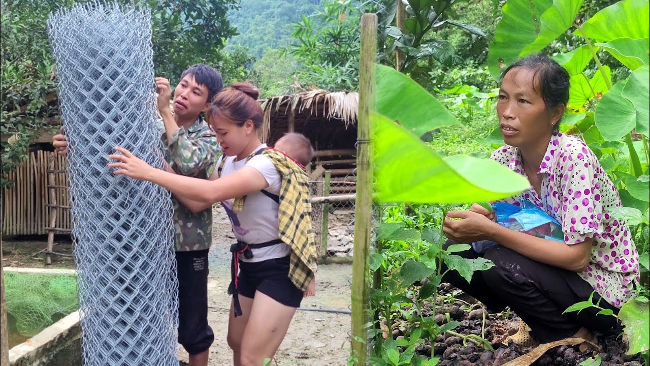 The child's mother returned to see her child living with them, heartbroken.