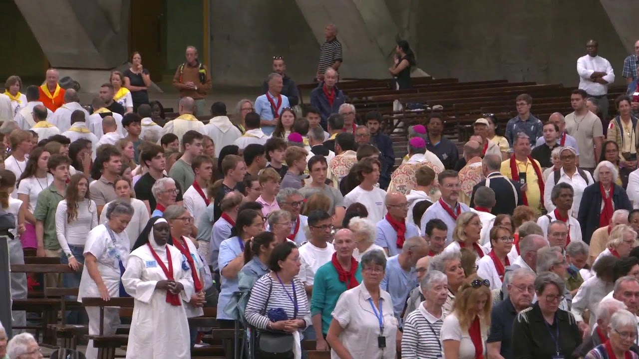 Procession eucharistique du Sanctuaire de Lourdes July 24, 2025 🙏