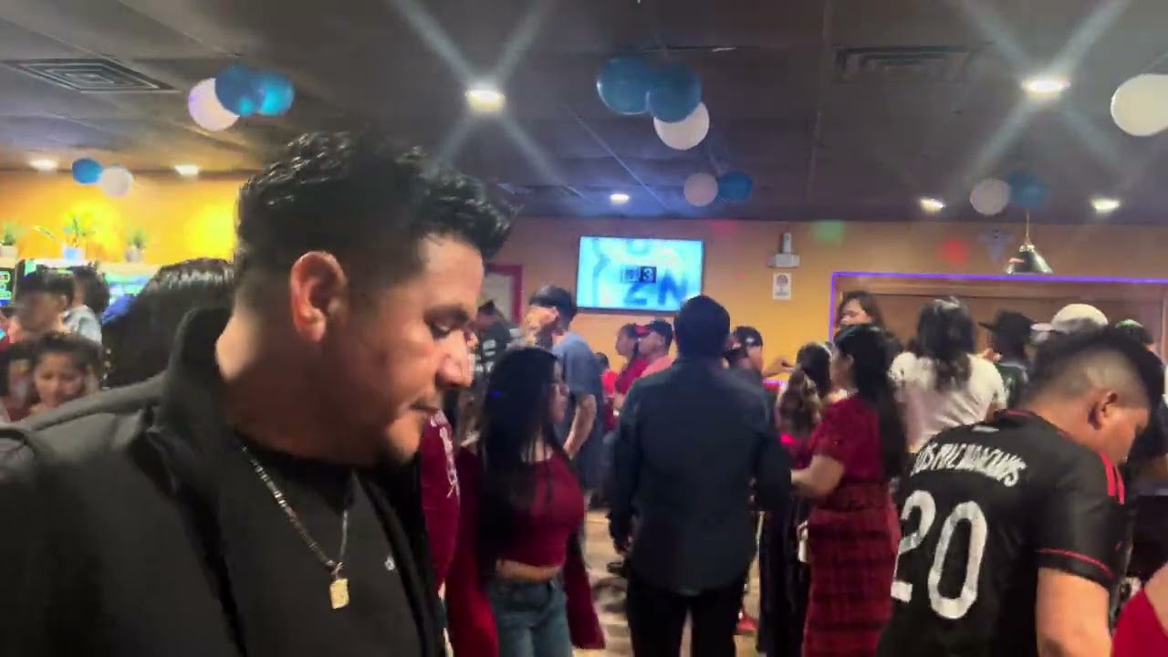 El Gallo negro con Mateo Díaz y su marimba