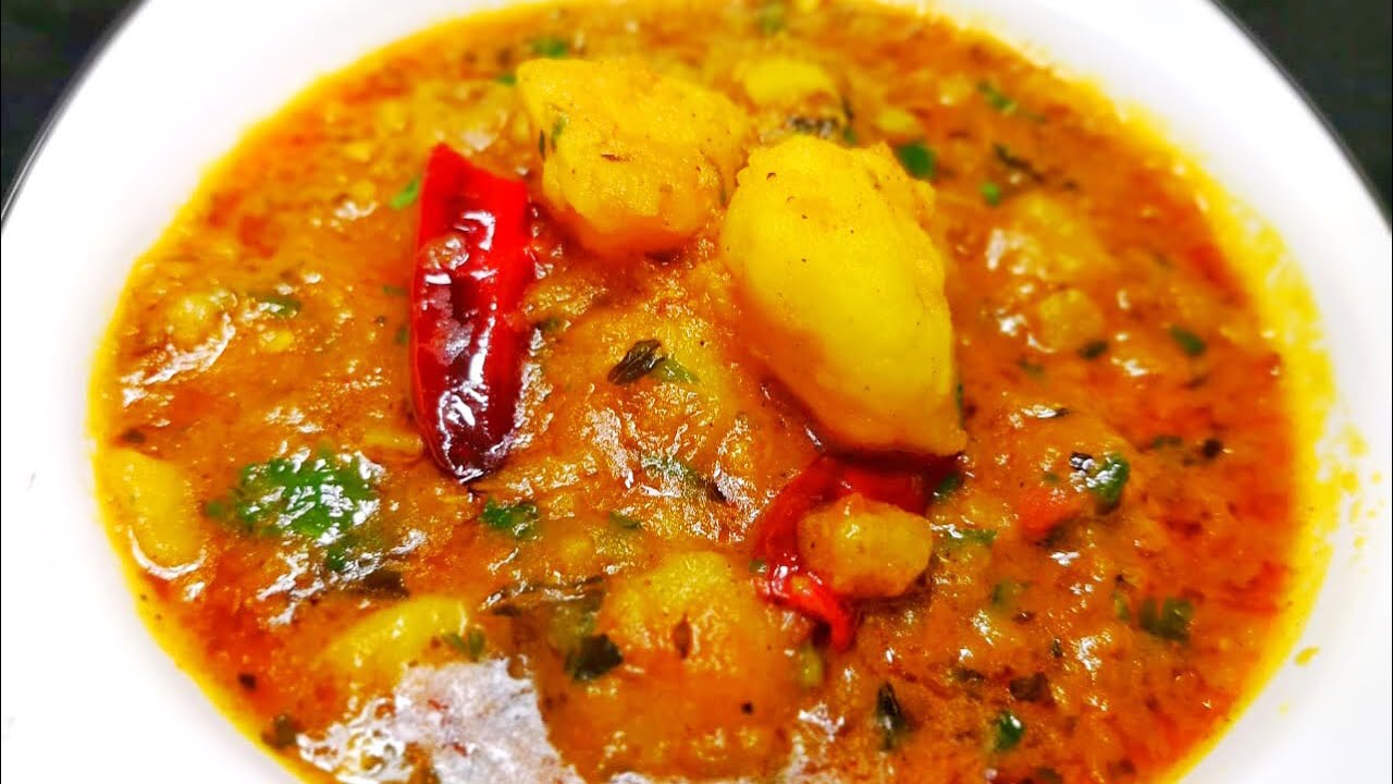 पूरी के साथ खाने वाली हलवाई स्टाइल आलू की सब्ज़ी| Halwai style Aloo ki Sabzi | Puri wale Aloo
