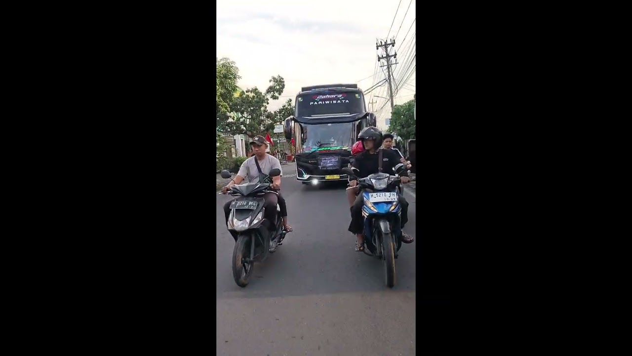 Full vidio Zahara || Aka wisata #telolet #basuri #busmania 