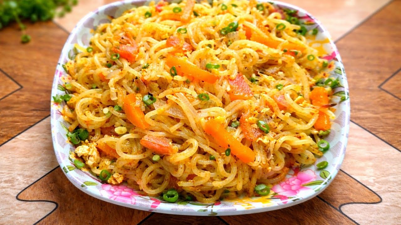 এইভাবে নুডলস বানালে সবাই আঙুল চাটবে 😋 | Quick & Tasty Noodles