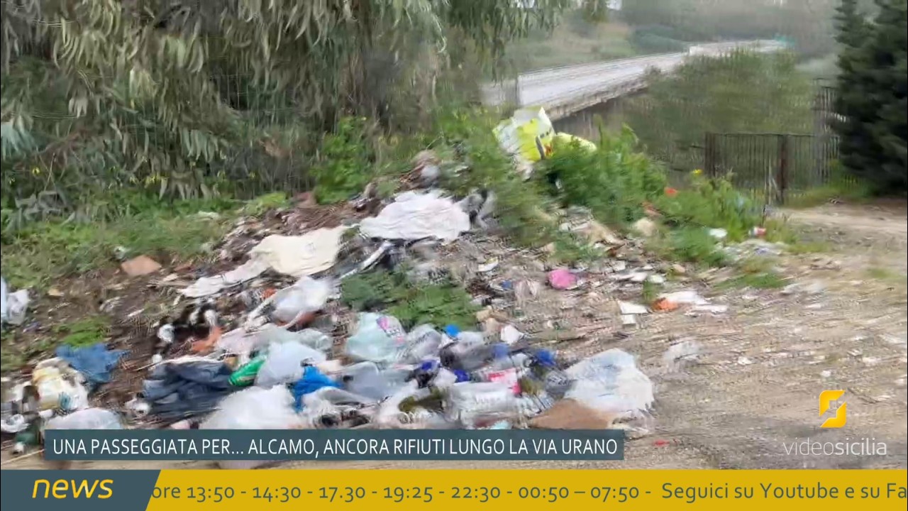 Una passeggiata per...Alcamo, ancora rifiuti lungo la via Urano