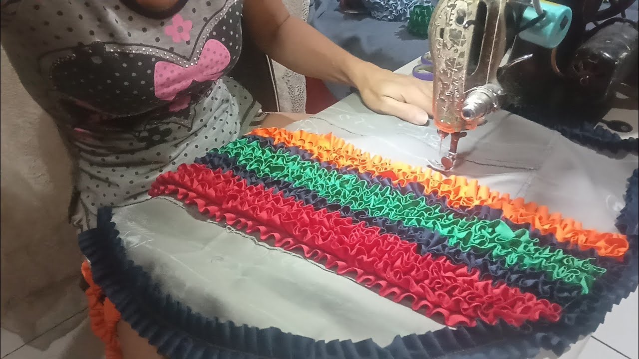 Tapete meia lua fru-fru colorido 