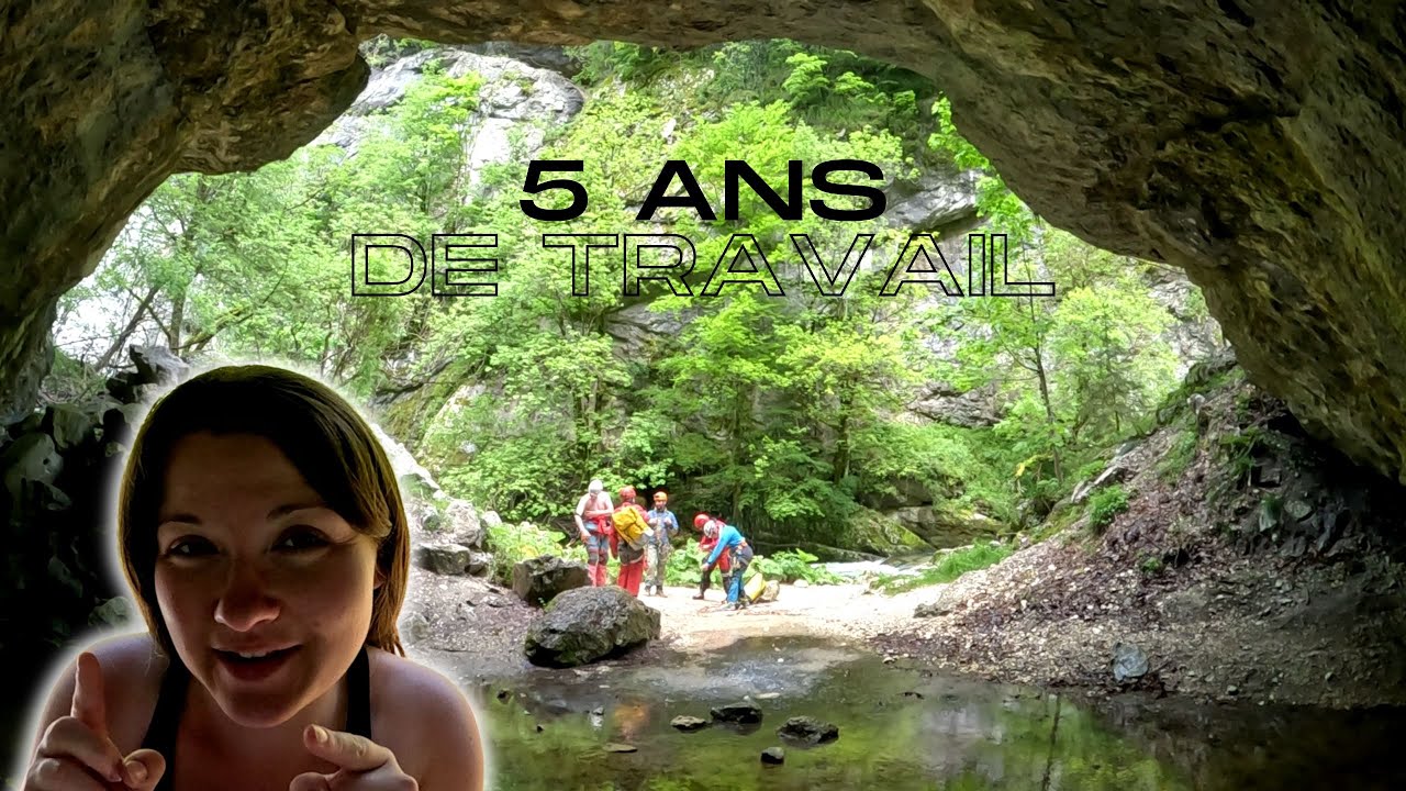 Je visite un gouffre sous une route départementale ! - Grotte Roche