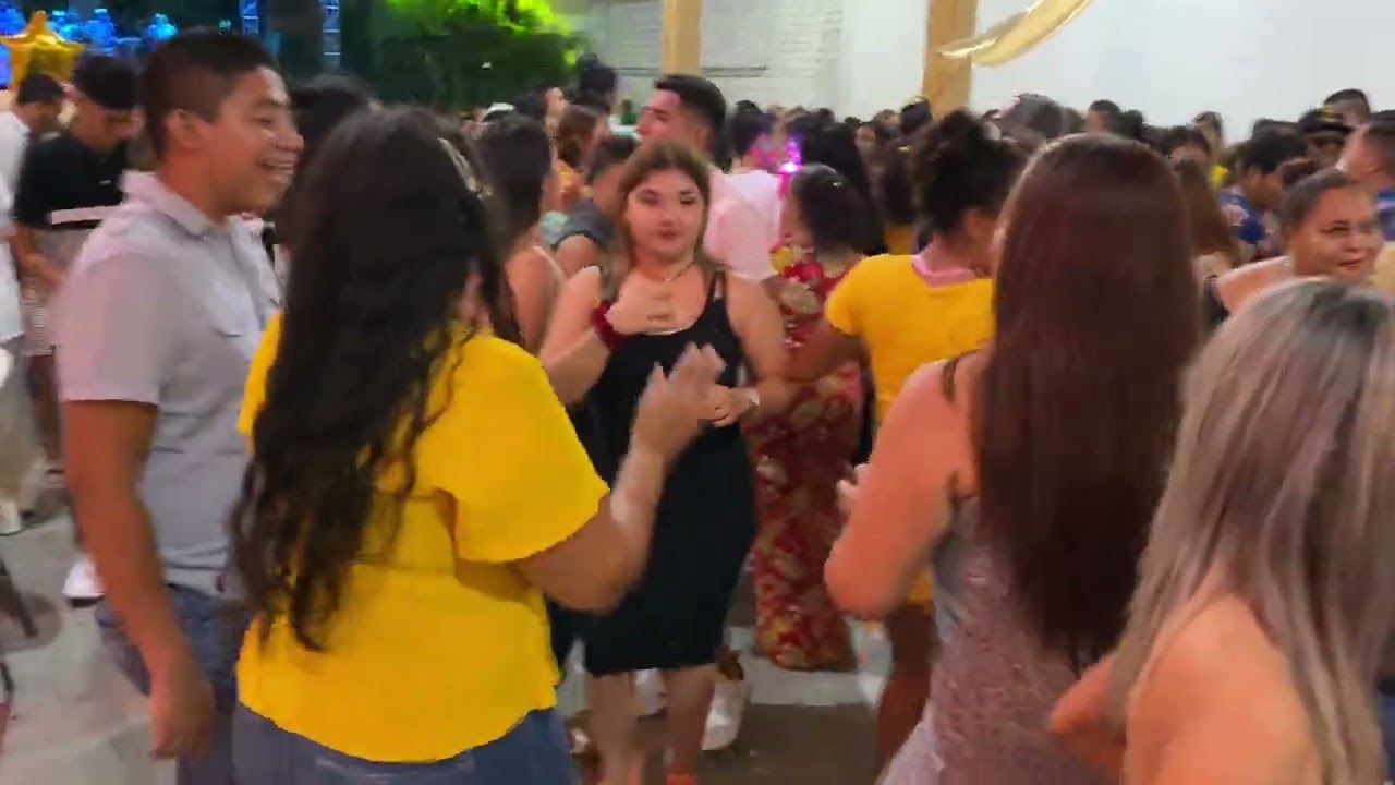 CUANDO TOCAMOS EL POPURRI CUCU NIÑO URBANO LA GENTE SE PRENDE CON LOS DEL SABOR