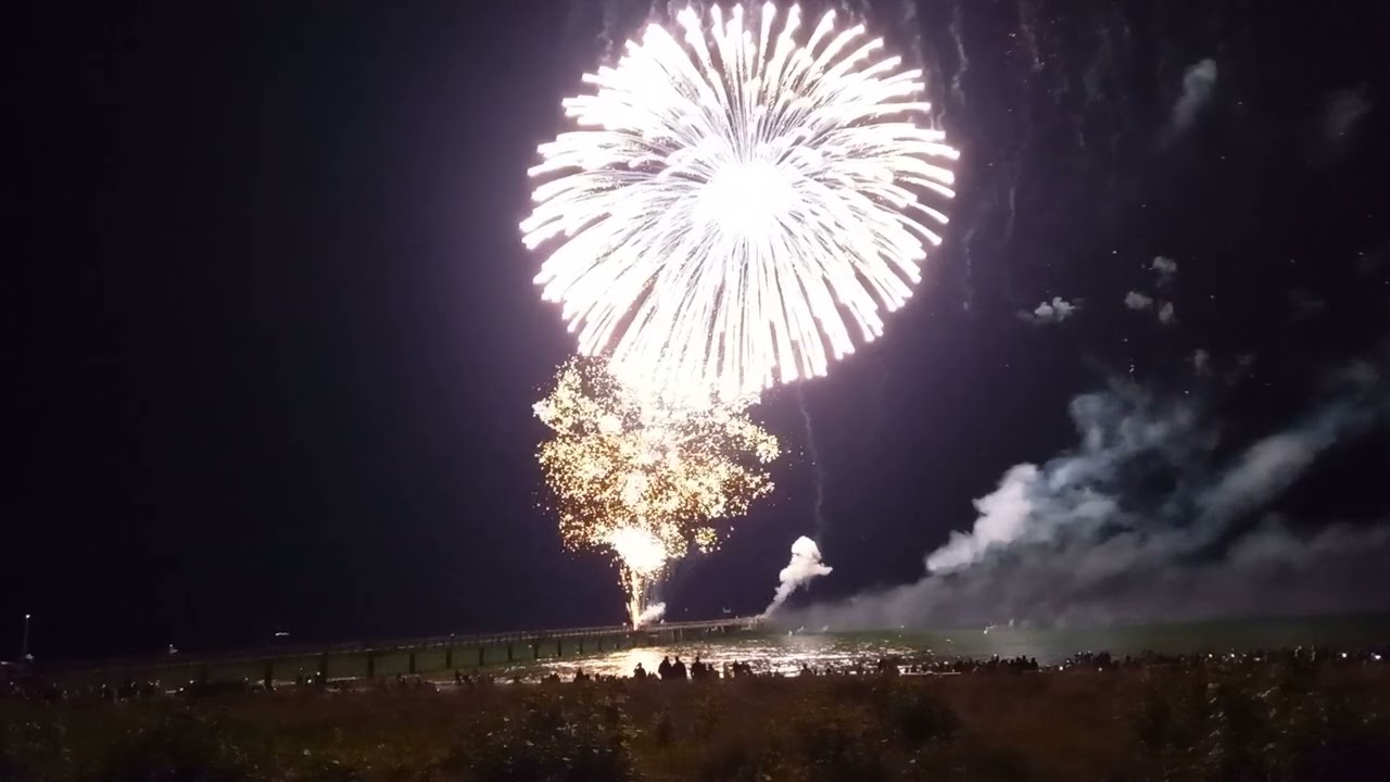 Boltenhagen 15 min Feuerwerk 30 Jahre Seebrücke