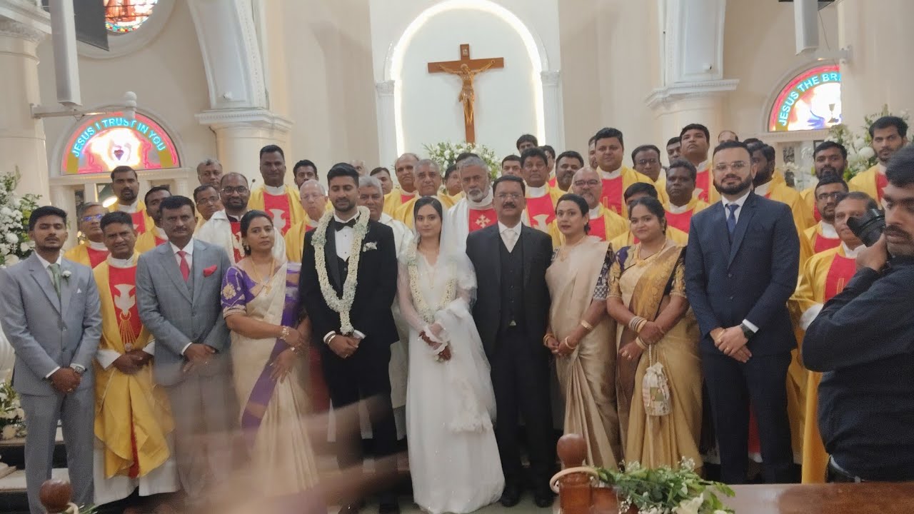 ಚಿ.ರಾ.ಪವನ್.ಸಿ.ರಾಜ್ ಮತ್ತು ಚಿ.ಸೌ.ವನೇಸಾ ಆಕಾಂಕ್ಷ.ಅರ್ ರವರ ವಿವಾಹ ಸಂಸ್ಕಾರದ ದಿವ್ಯಬಲಿಪೂಜೆ(15-01-2026)