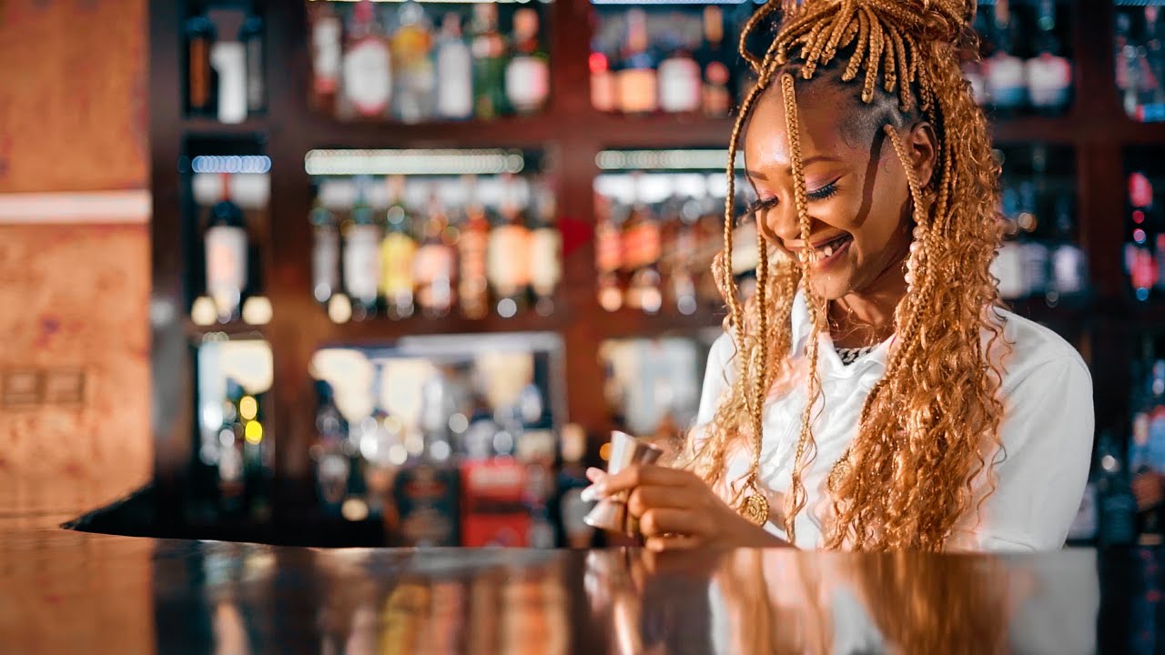 Liz Bleey - Mwenyewe  (Official Music Video)