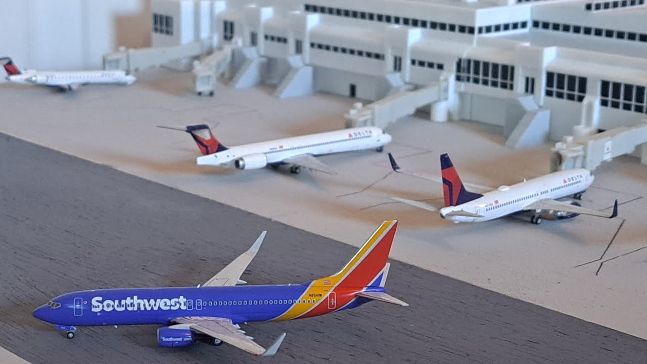*NEW* 1:400 LAX Terminal 1, 2 update #1
