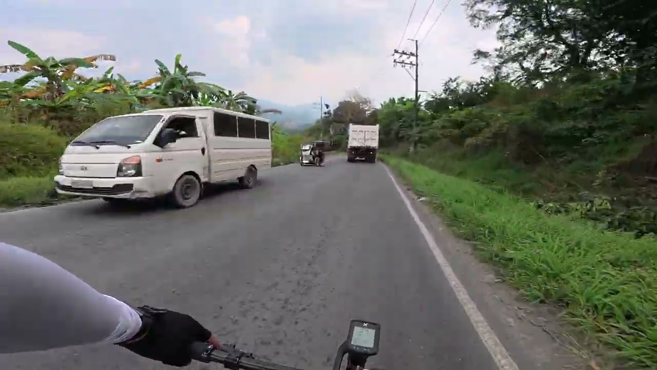 Downhill Macabud 3