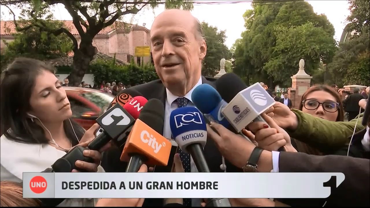 Betancur fue despedido con honores del Batallón Guardia Presidencial, aunque él no lo quería