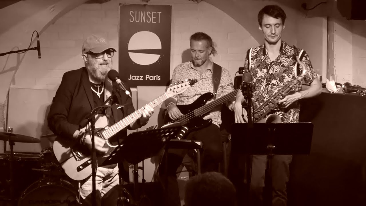 UN SABATO ITALIANO -   Sergio CAPUTO (Live Sunset)