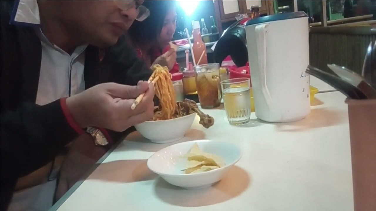 PULANG KERJA MAMPIR MAKAN MIE AYAM GUNUNG KIDUL DI SUKA MULLIA SERUA CIPUTAT