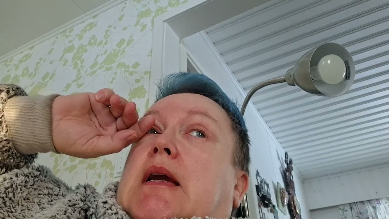 Ei jatku saikku mutta ei mikkää muukaan toimi.