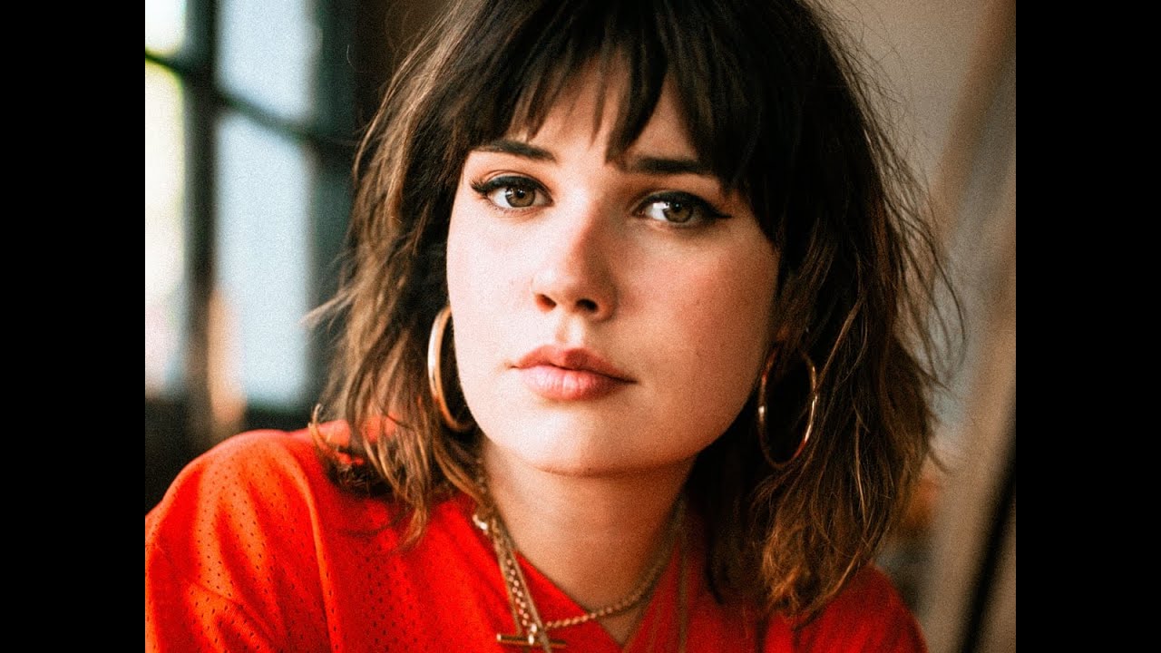 Meet the Meditator -- Lily Moore -- Singer Songwriter - learnt TM October 2018