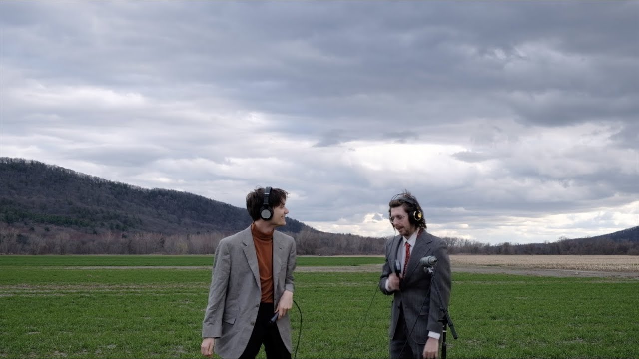 Vundabar sings Wax Face in a field