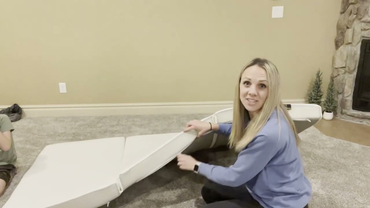 AlkAlk Tri-fold Memory Foam Mattress Twin 4-inch, with Washable Bamboo Fabric Cover
