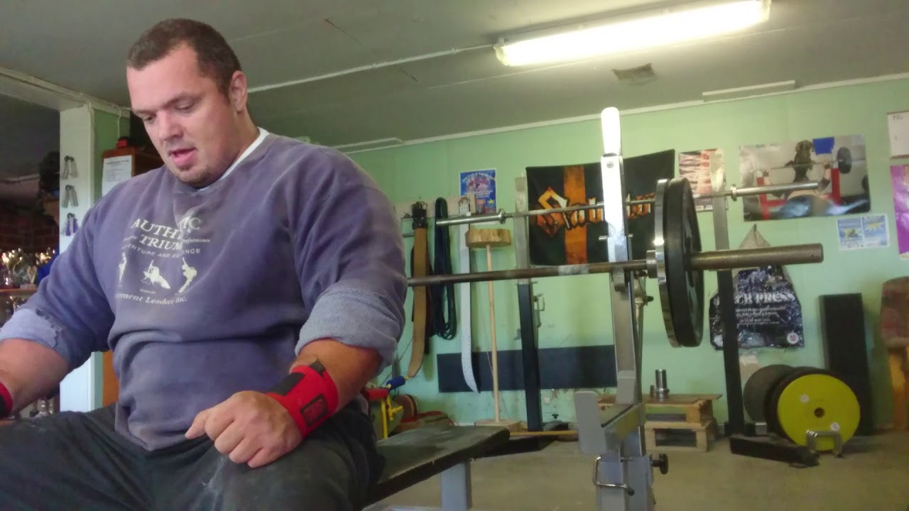 205 reps on 100kg in 12 minutes and 15 seconds